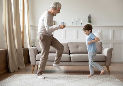 Grand-père et enfant