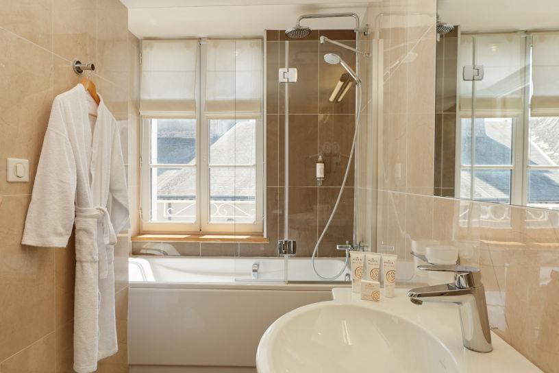 Exemple de salle de bain parfaitement nettoyée