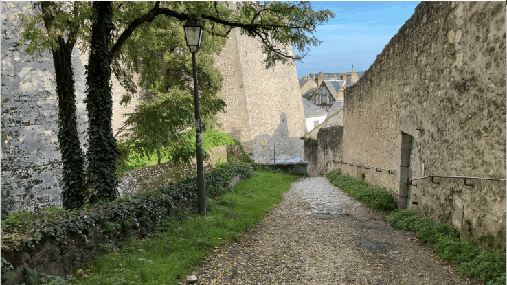 Rues proches des fossés du Chateau royal | Blois