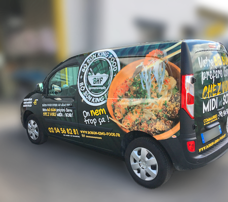 illustration de BòBún King Food : Création graphique des véhicules de la société